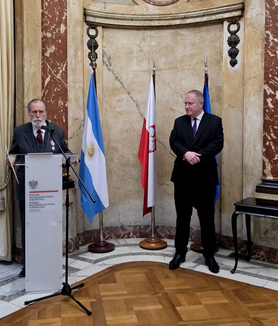 La UPRA recibió una condecoración del gobierno polaco en su centenario