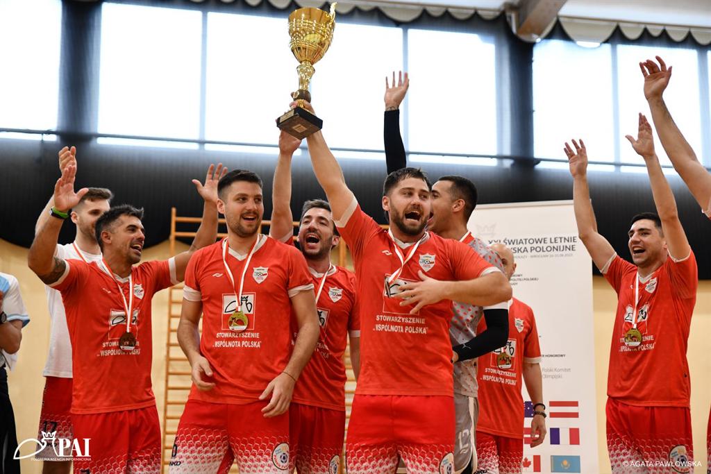 Polonia FC vuelve a ganar el oro en los Juegos Poloneses